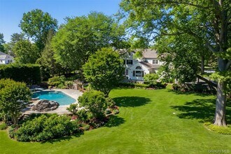 103 Pleasant Ridge Rd in Harrison, NY - Building Photo - Building Photo