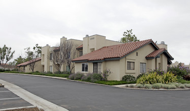 Black Mountain Villas in San Diego, CA - Building Photo - Building Photo