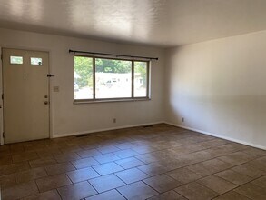 1128 S Bryan Ave in Fort Collins, CO - Building Photo - Building Photo