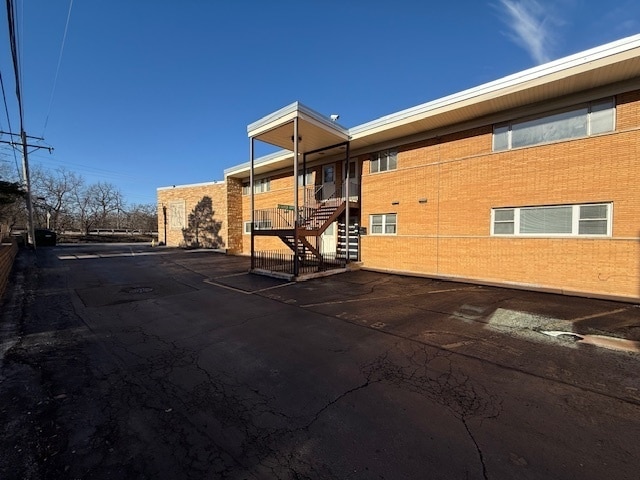 property at 10 Garden Dr