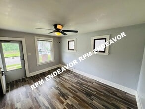 6507 Leschen Ave in St. Louis, MO - Building Photo - Building Photo