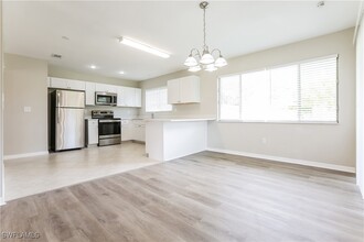 4380 Natchez Terrace in North Port, FL - Building Photo - Building Photo