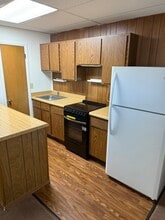 2967 Columbus St, Unit B in Grove City, OH - Foto de edificio - Building Photo