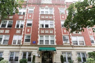 457 W Melrose, Unit 604 in Chicago, IL - Building Photo