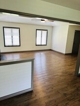 314 W Aven Ave in Nixa, MO - Building Photo - Building Photo