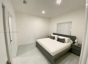 9995 NW 23rd Ave in Miami, FL - Building Photo - Building Photo