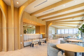 580 72nd St in Miami Beach, FL - Building Photo - Building Photo