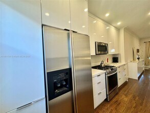 1446 Lenox Ave. in Miami Beach, FL - Building Photo - Building Photo
