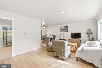 7810 Kalorama Rd in Annandale, VA - Building Photo - Building Photo