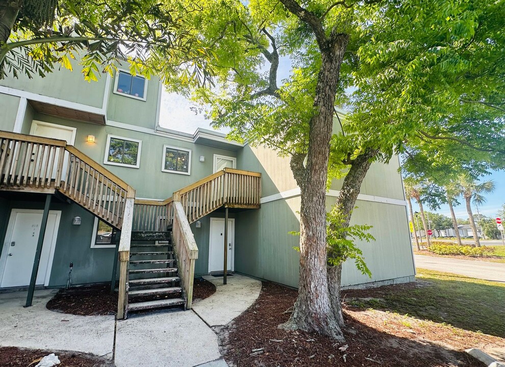 216 Scottsdale Square in Winter Park, FL - Foto de edificio