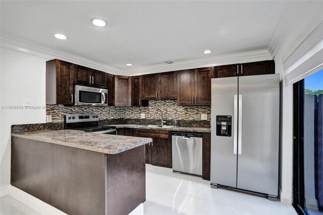 property at 7947 Tam Oshanter Blvd
