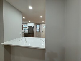 41 Ashford St, Unit 1 in Boston, MA - Building Photo - Building Photo