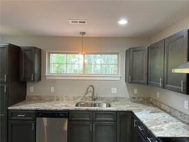 102 Alpine St in Waynesville, MO - Building Photo