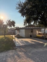 22786 Cuttler Rd in New Caney, TX - Building Photo