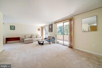 7505 Democracy Blvd, Unit 128 in Bethesda, MD - Building Photo - Building Photo