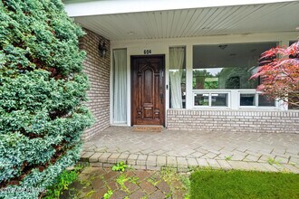 606 Deal Rd in Ocean Township, NJ - Building Photo - Building Photo