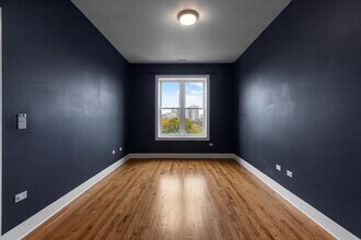 207 E 31st St in Chicago, IL - Foto de edificio - Building Photo