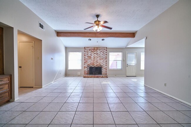 14835 Delbarton Dr in Houston, TX - Building Photo - Building Photo