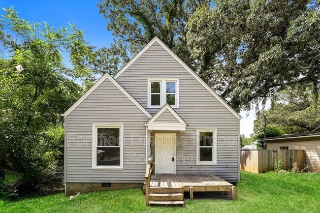 property at 518 W 20th St