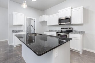 2337 SW 90th Pl in Oklahoma City, OK - Building Photo - Building Photo