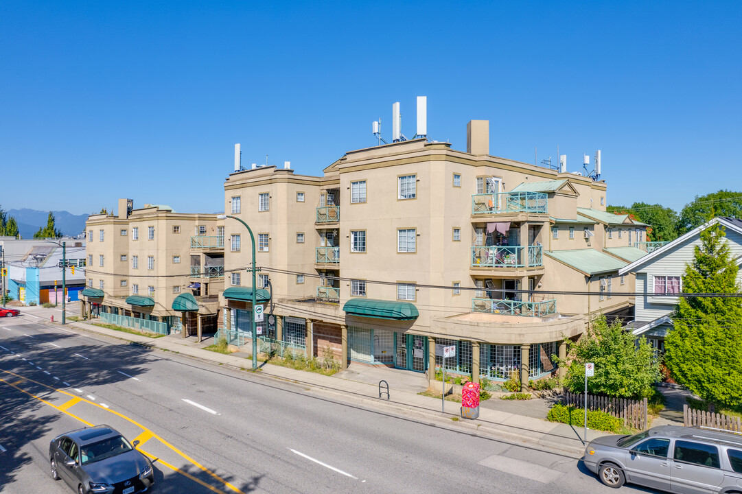 City View Terrace in Vancouver, BC - Building Photo