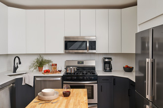 Common Dean (Furnished Rooms) in Brooklyn, NY - Building Photo - Building Photo