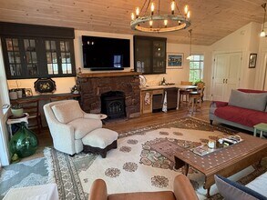 61 Mansfield Ave in Burlington, VT - Building Photo - Building Photo