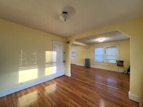 274 Chelsea St in Everett, MA - Building Photo - Building Photo
