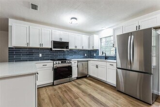1228 SE 17th St in Ocala, FL - Building Photo - Building Photo