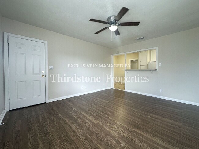 2659 College St, Unit 4 in Jacksonville, FL - Foto de edificio - Building Photo