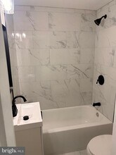 2913 Parkwood Ave in Baltimore, MD - Building Photo - Building Photo