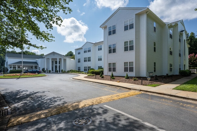 The Carillon in Greensboro, NC - Building Photo - Building Photo