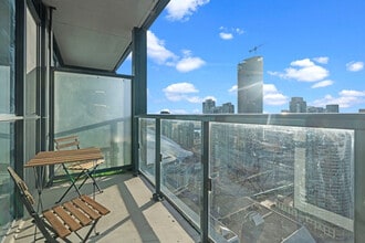 15 John St in Toronto, ON - Building Photo - Building Photo