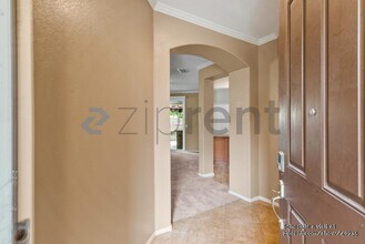 276 Colonial Trail in Lathrop, CA - Building Photo - Building Photo