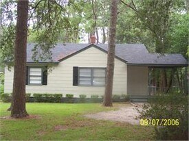 915 10th Ave in Albany, GA - Building Photo