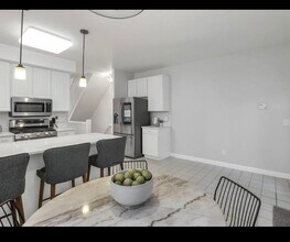 1107 Highland St in Columbus, OH - Building Photo - Building Photo