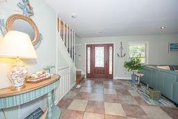 63 E Tiana Rd in Hampton Bays, NY - Building Photo - Building Photo