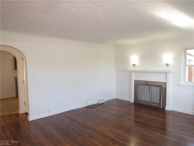 property at 6424 N Ridge Rd