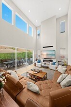 478 Sycamore Dr in Montebello, CA - Foto de edificio - Building Photo