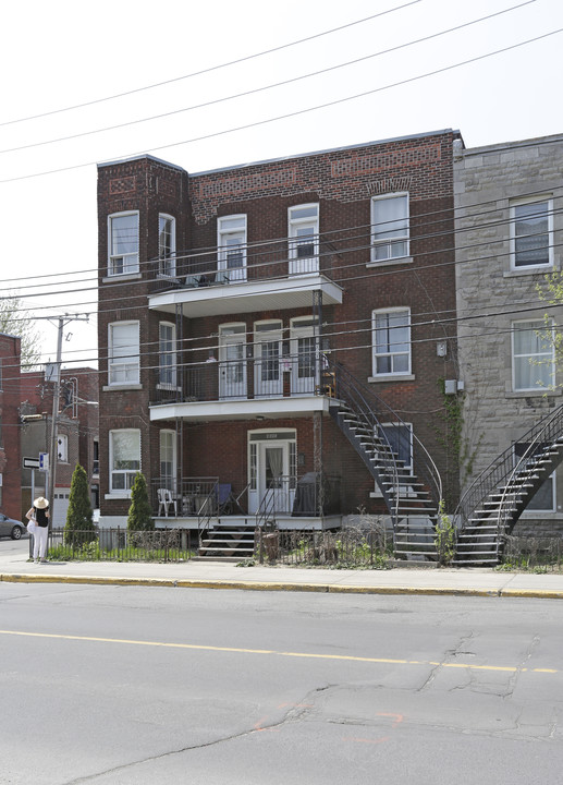 4631 LaSalle in Montréal, QC - Building Photo