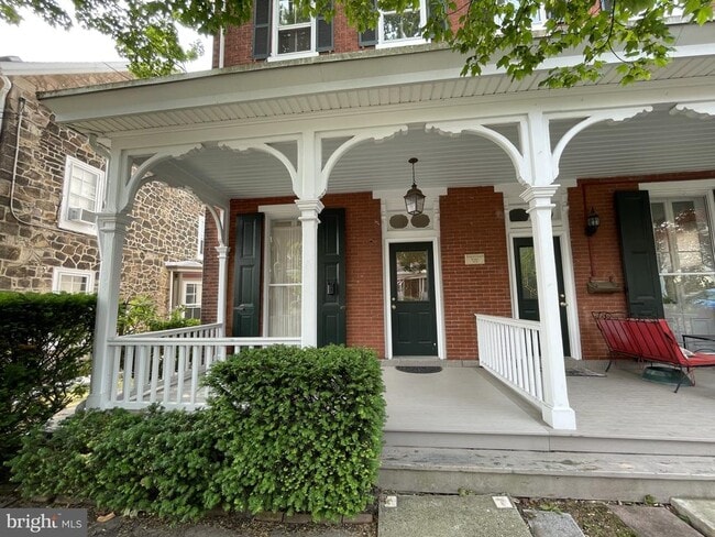 property at 90 S Clinton St