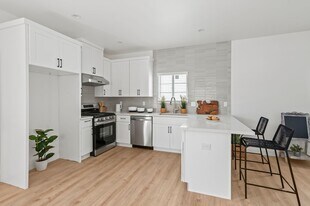 1056 Walter Ave in Tustin, CA - Building Photo