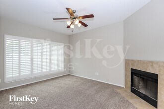 3313 Anysa Ln in Denton, TX - Foto de edificio - Building Photo