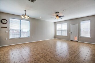 8801 Capitol View Dr in Austin, TX - Building Photo - Building Photo
