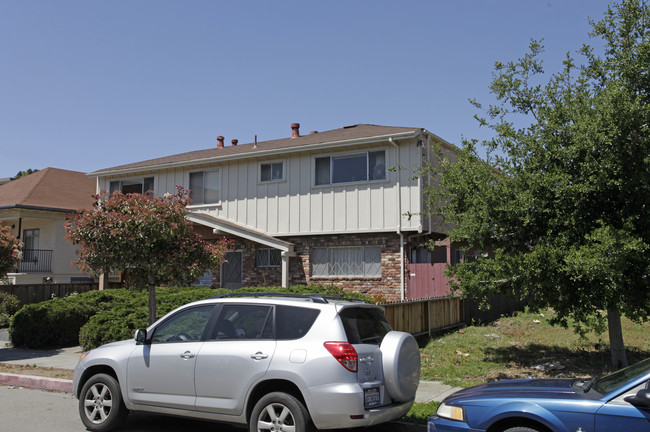 224 Callan Ave in San Leandro, CA - Building Photo - Building Photo