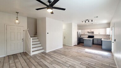 3791 Lodina Ct in Las Vegas, NV - Building Photo - Building Photo