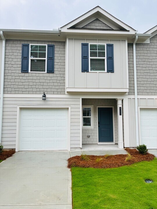 4285 Notting Hill Dr SW in Atlanta, GA - Building Photo