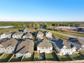 632 Silver Pear Ct in Montgomery, TX - Building Photo - Building Photo