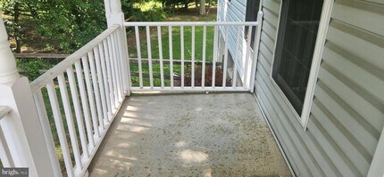 2607 Meadowsweet Dr in Waldorf, MD - Foto de edificio - Building Photo