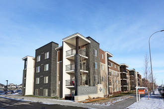7180 80 Ave NE in Calgary, AB - Building Photo - Building Photo
